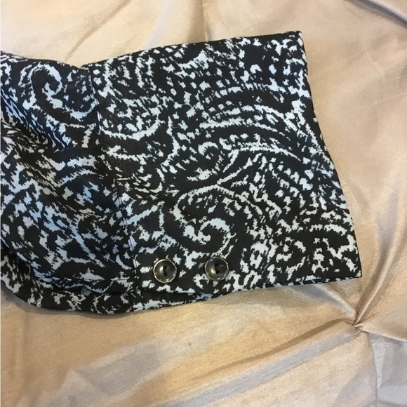 Nine & Co 18W black and gray semi sheer long sleeve button down blouse - Picture 6 of 14